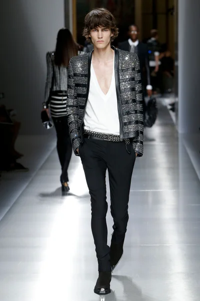 Look 70